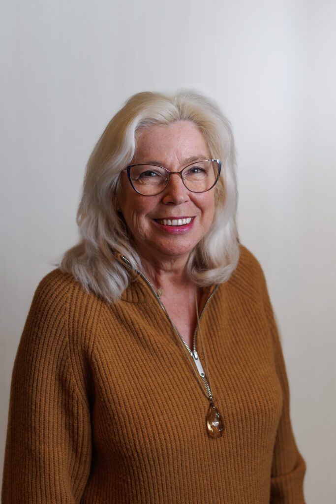 Portretfoto Hennie Heesbeen